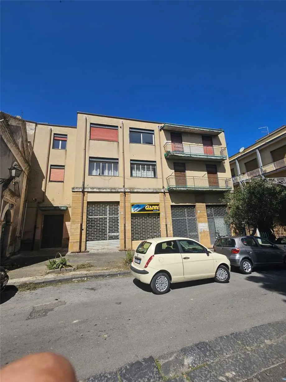 Immagine per Stabile - Palazzo in vendita a Lentini via Giuseppe Verdi