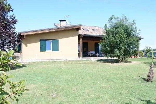 Villa via Ponte Della Vecchia, Ravenna