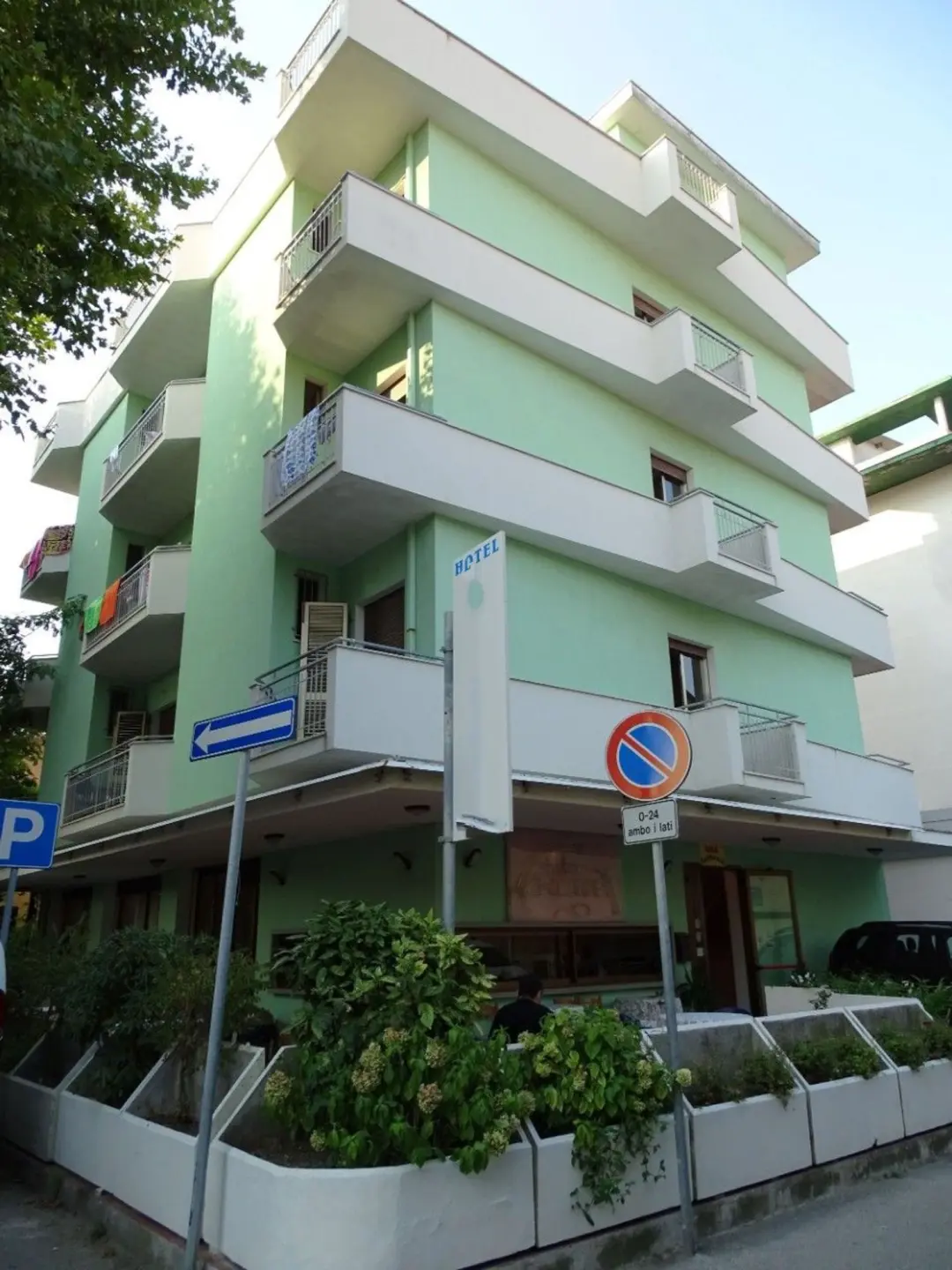 Immagine per Locale Commerciale in vendita a Bellaria-Igea Marina Tito Maccio Plauto 
