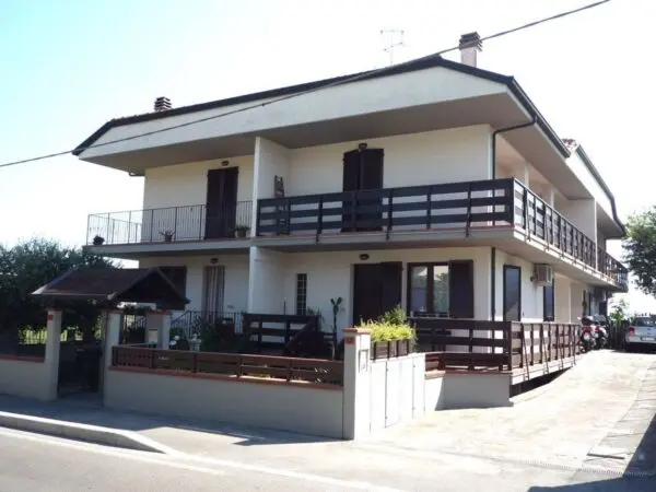 Immagine per Villetta a schiera in vendita a Cervia Beneficio II° Tronco 