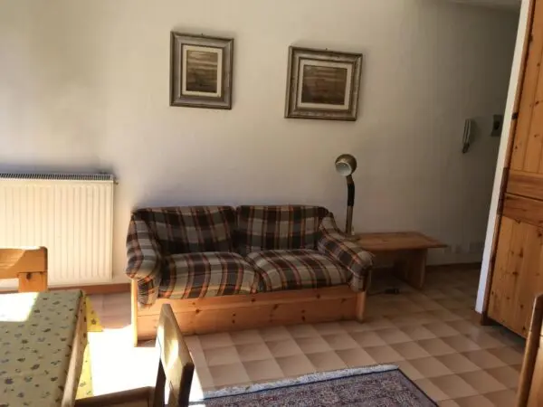 Appartamento via Iv Novembre, Cesana Torinese