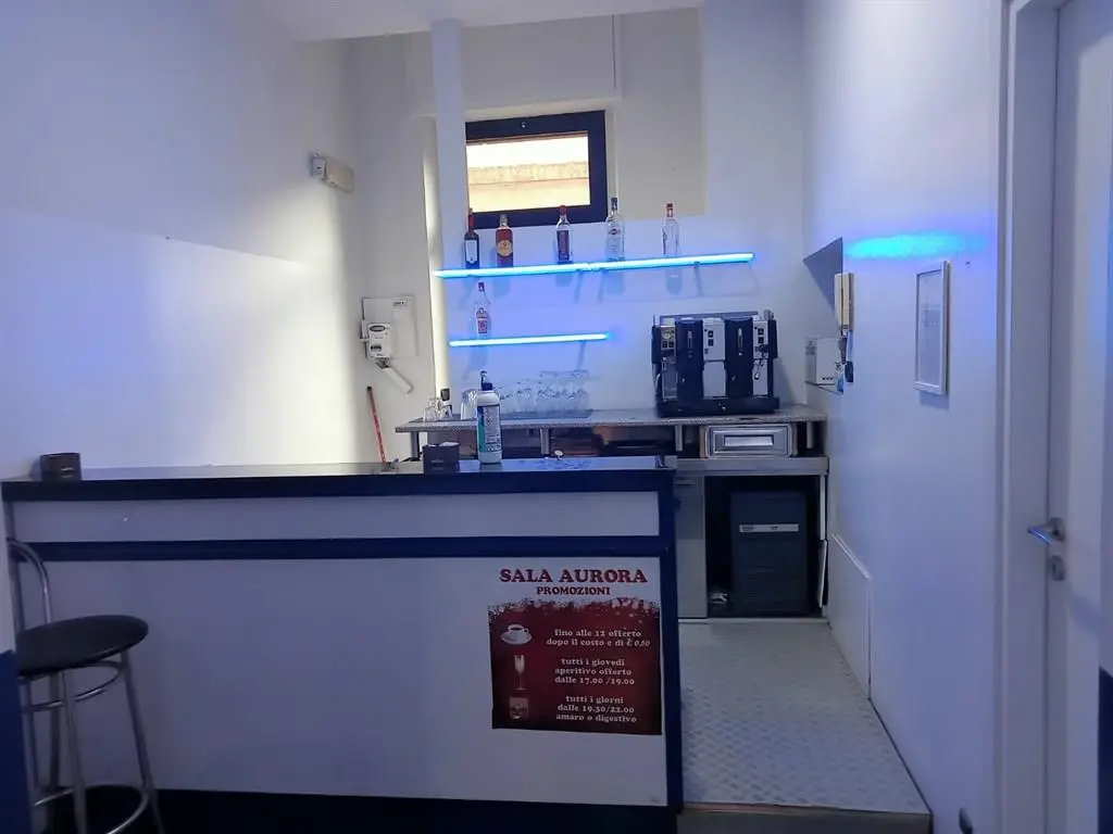 Immagine per Negozio in vendita a Torino VIA TALLONE 10