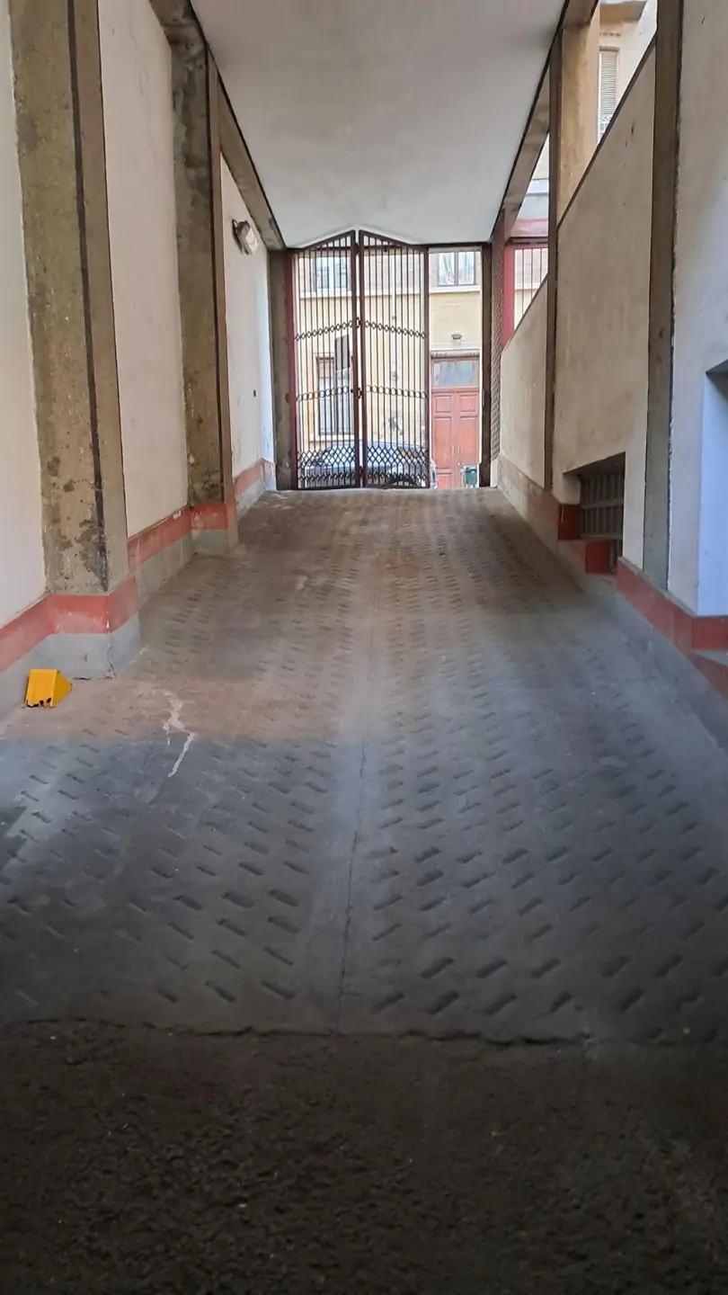Immagine per Magazzino in vendita a Torino Ribet 9/c