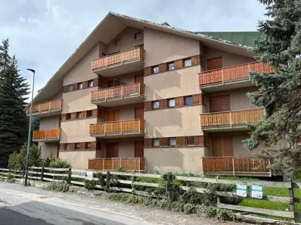 Appartamento via Pozzallo, Oulx