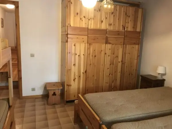 Appartamento via Iv Novembre, Cesana Torinese