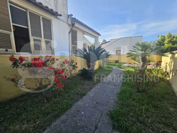 Villa Bifamiliare via Menestalla 1, Scalea