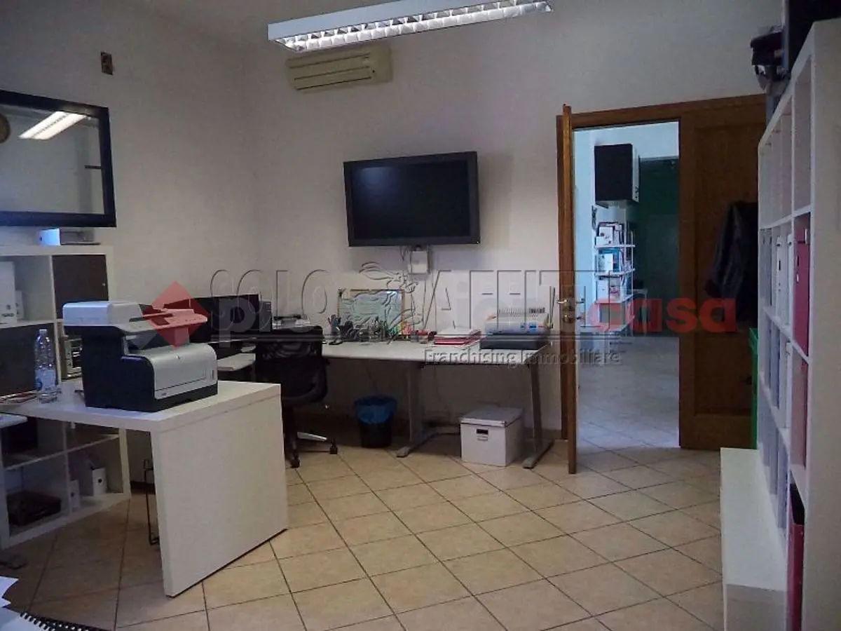 Immagine per Ufficio in affitto a Arezzo via Largo Primo Maggio