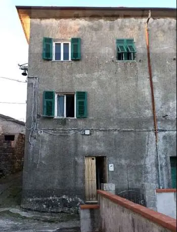 Appartamento via Godano 15, Sesta Godano
