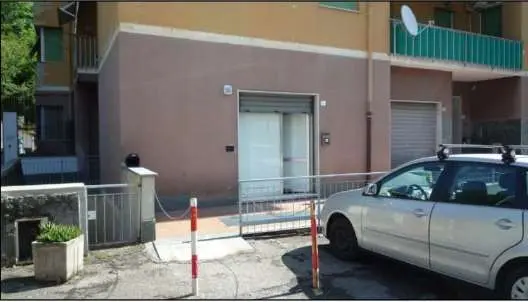 Negozio Via Di Creto 15-15A R, Genova