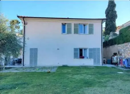 Appartamento via Vittorio Gavi Snc, Imperia