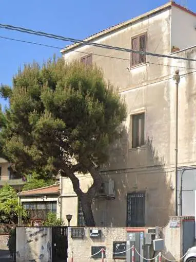 Appartamento via Livorno 125, Aci Castello
