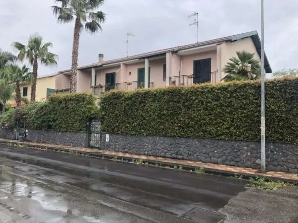 Villetta A Schiera via Leonardo Sciascia 14, Giarre