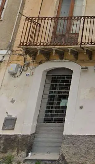 Negozio piazza Regina Elena 29, Ramacca