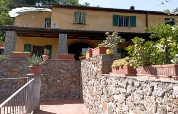 Villetta A Schiera via Cavour 59, Ameglia