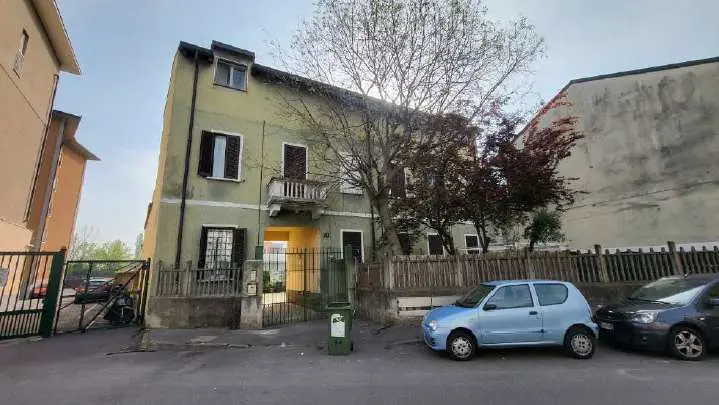 Immagine per Appartamento in asta a Milano via Alessandro Scanini 56