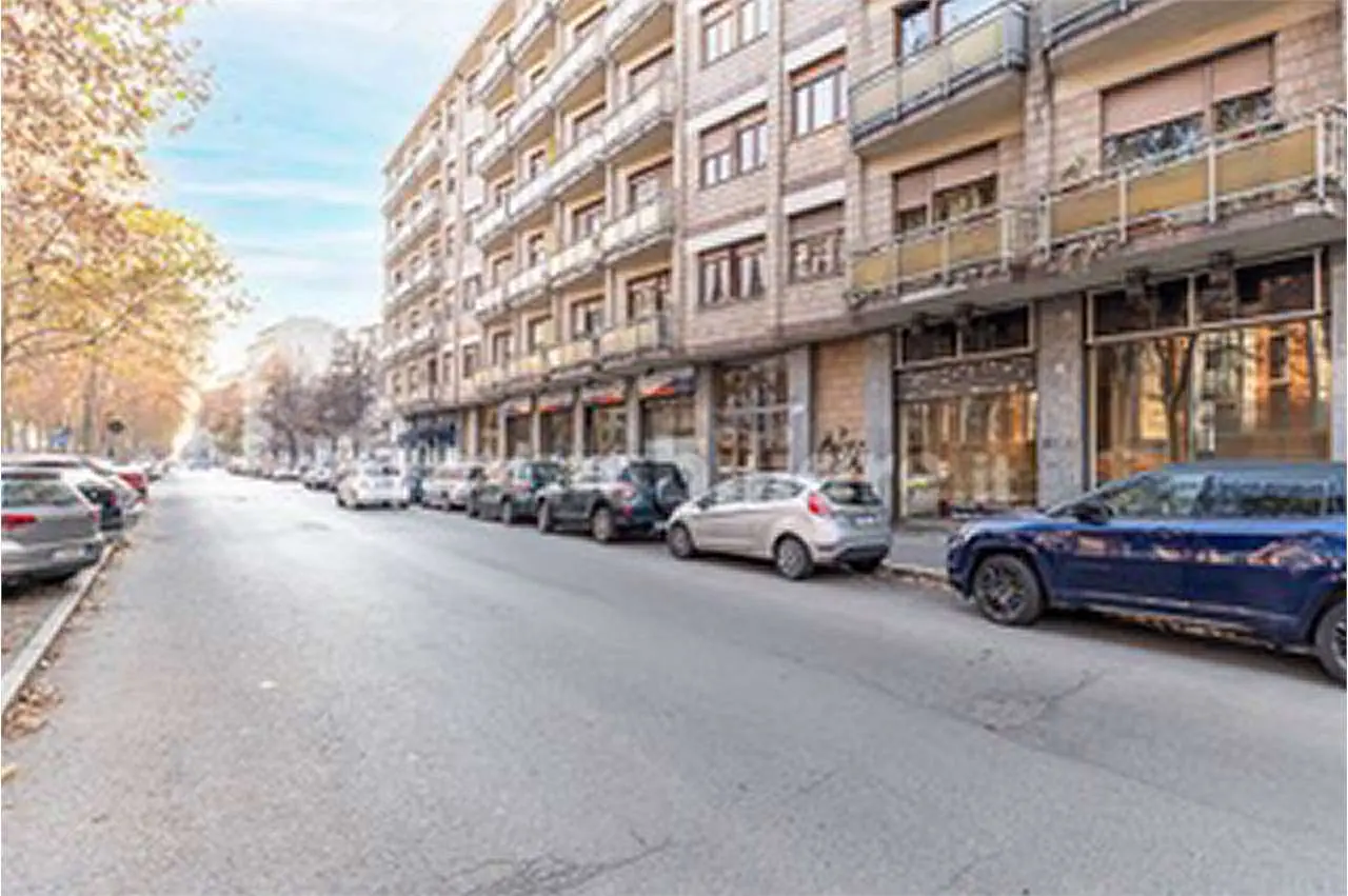 Immagine per Negozio in vendita a Torino corso Montegrappa 9