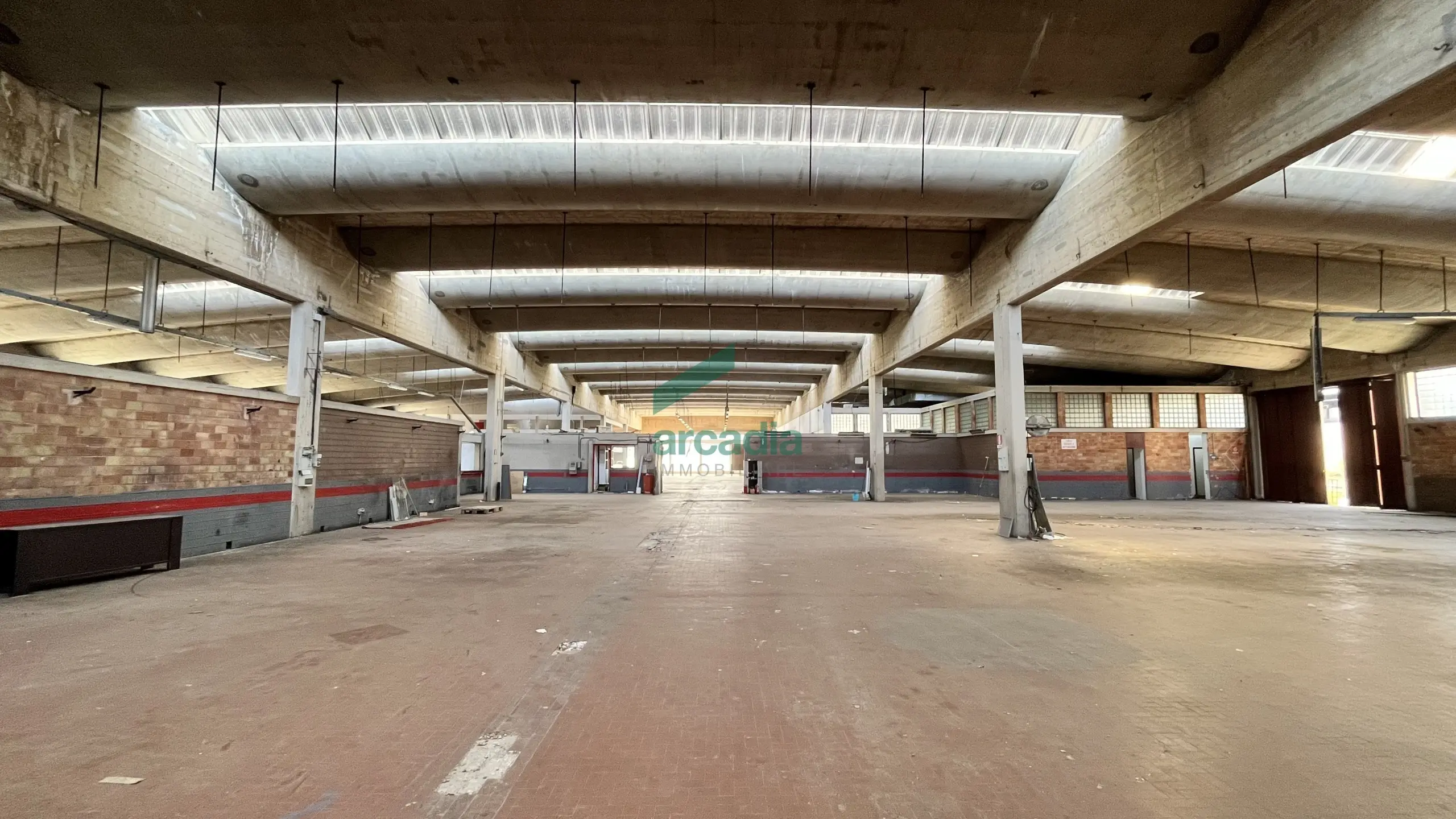 Immagine per Industriale in vendita a Bari via Fratelli Philips 11