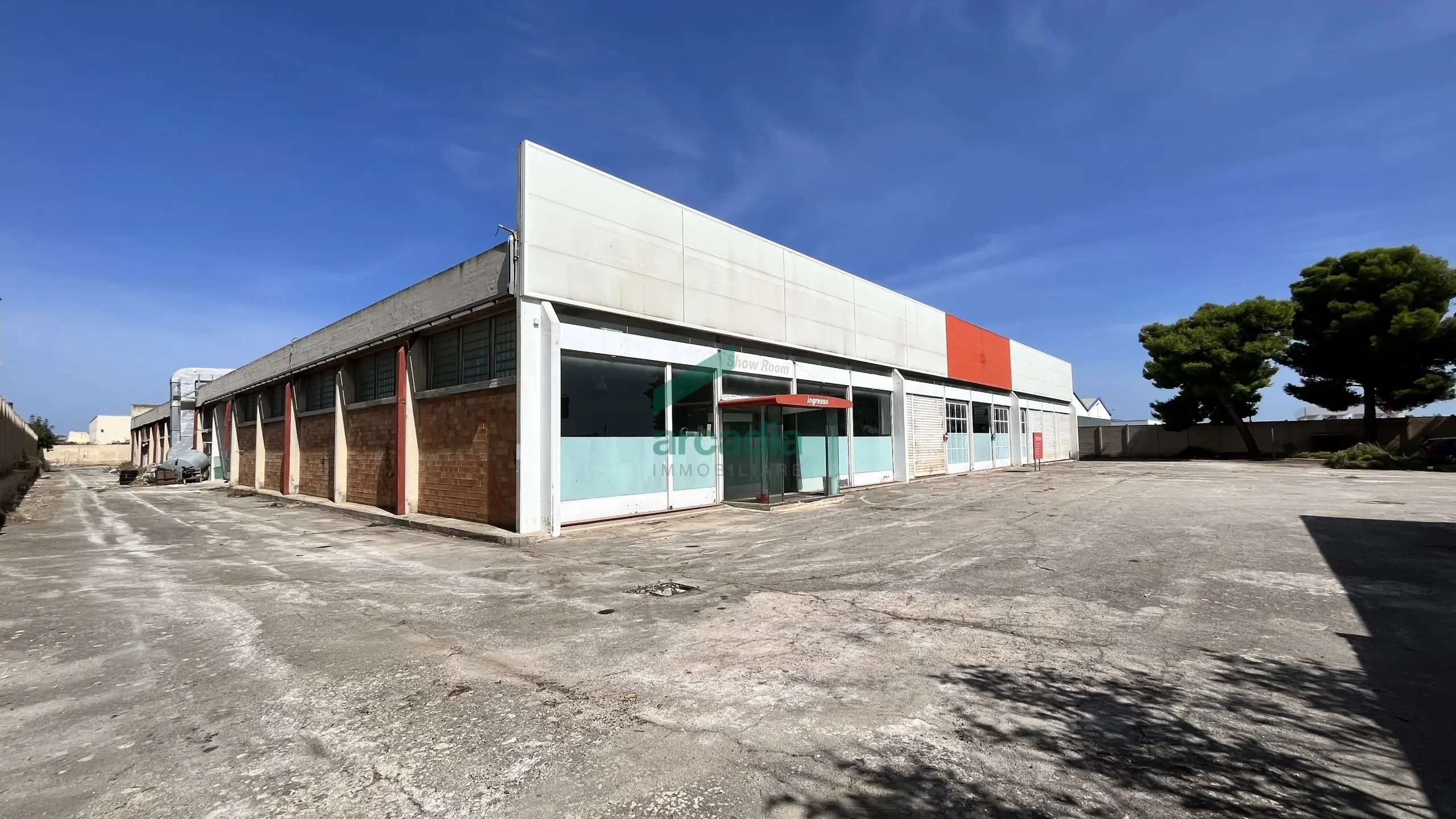 Immagine per Industriale in vendita a Bari via Fratelli Philips 11