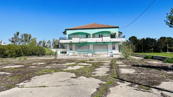 Commerciale via Provinciale Per Acquaviva 1812, Gioia Del Colle