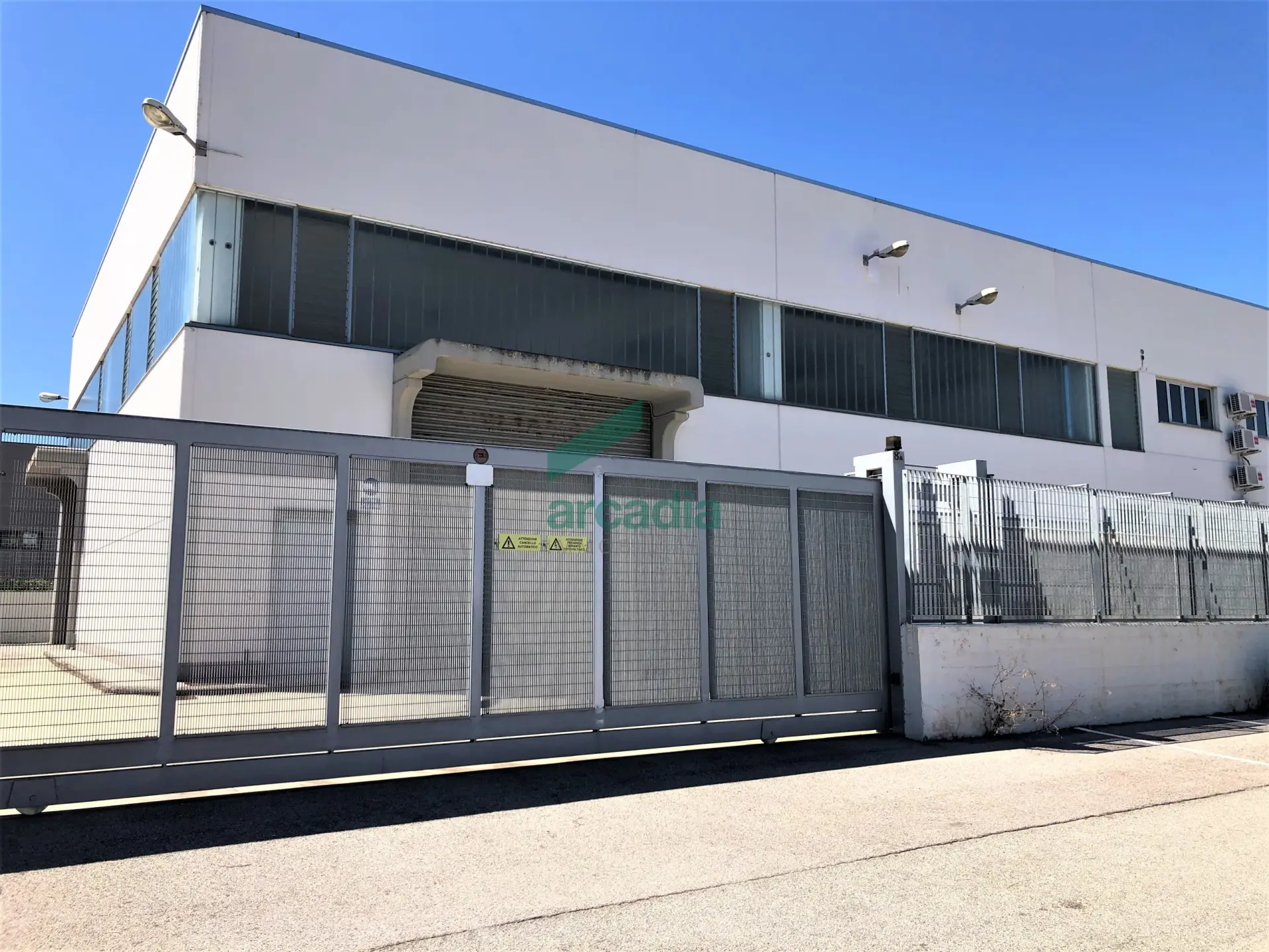 Immagine per Industriale in vendita a Modugno via Delle Magnolie 8