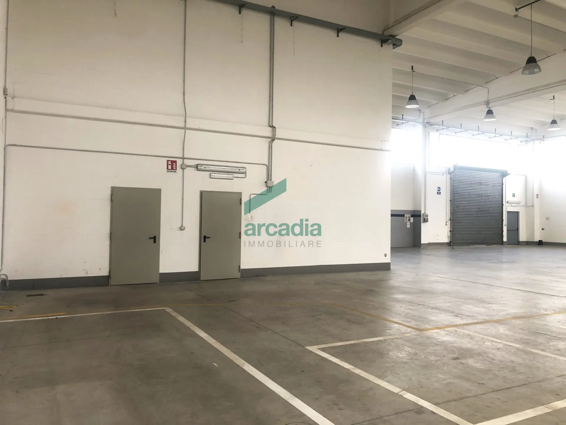 Immagine per Industriale in vendita a Modugno via Delle Magnolie 8