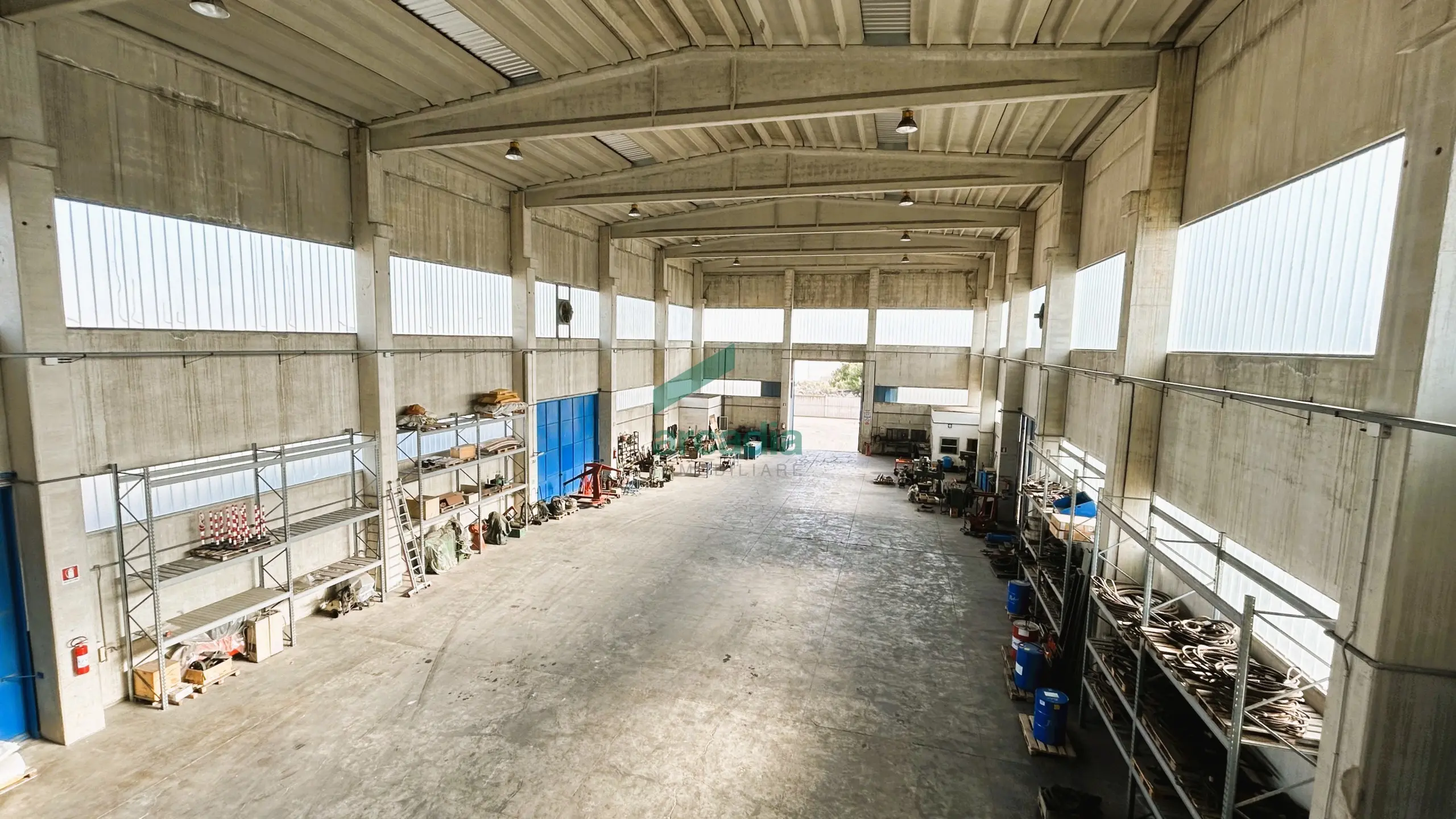 Immagine per Industriale in vendita a Modugno via Delle Petunie 3