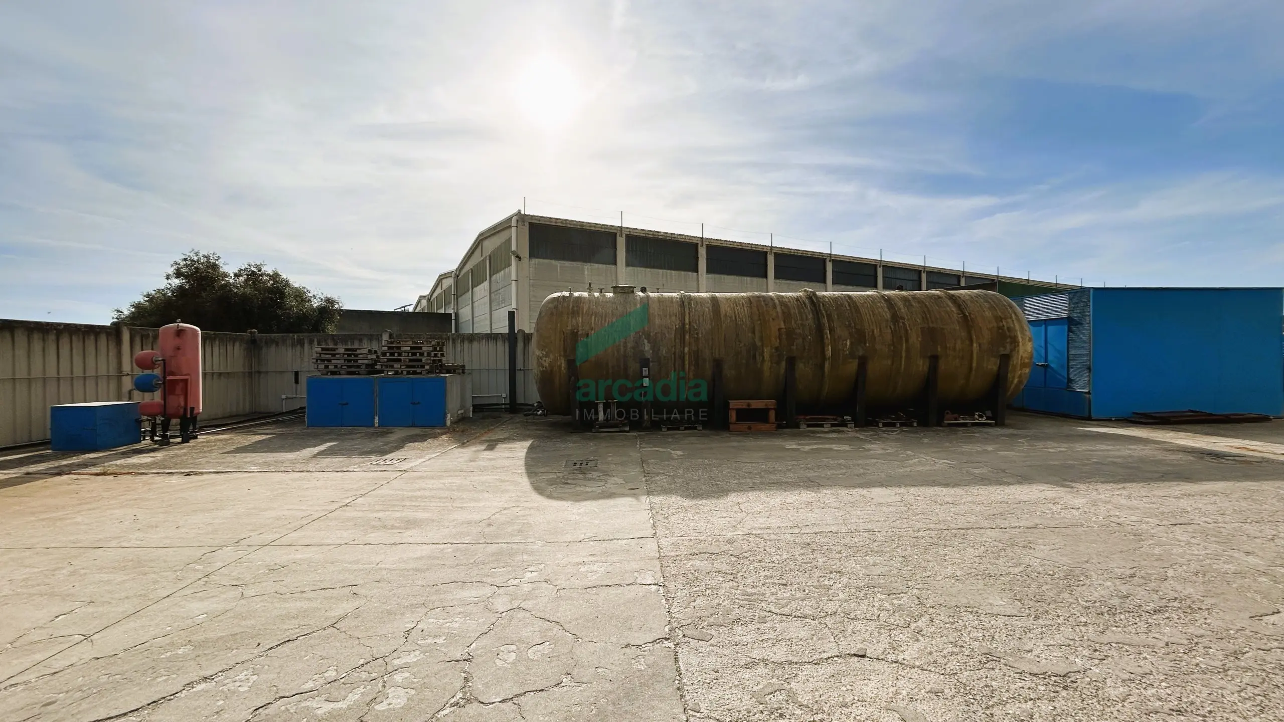 Immagine per Industriale in vendita a Modugno via Delle Petunie 3