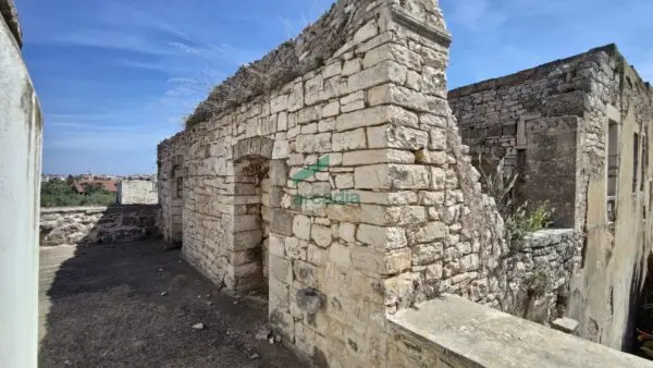Casale 12, Giovinazzo