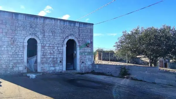 Villa Trifamiliare strada Statale Per Putignano 133, Noci