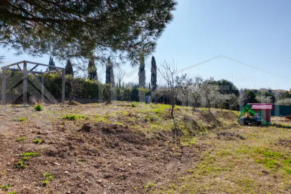 Terreno via Delle Sorgenti, Livorno