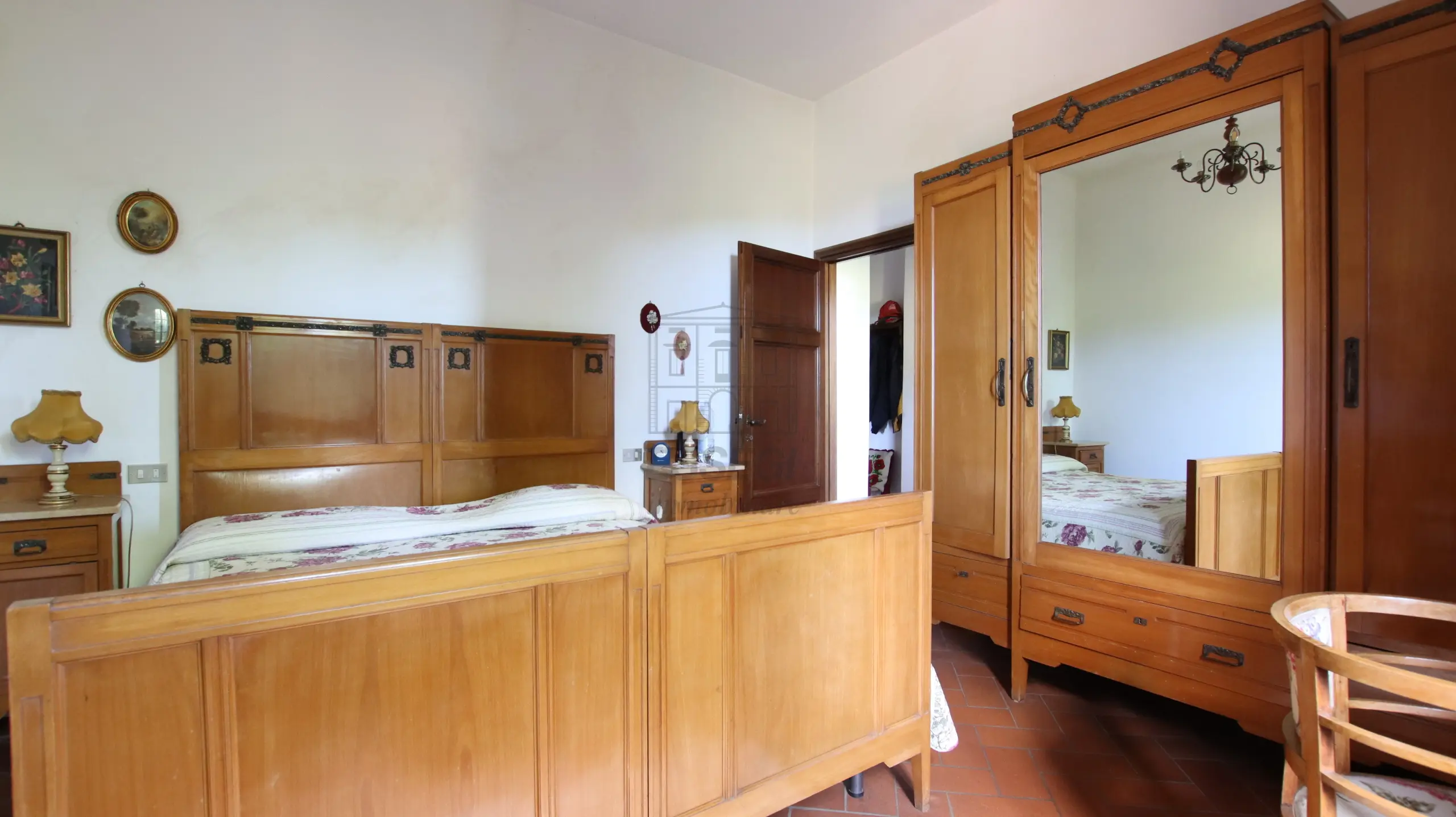 Immagine per Casale in vendita a Lucca via Della Chiesa Xxxi 536