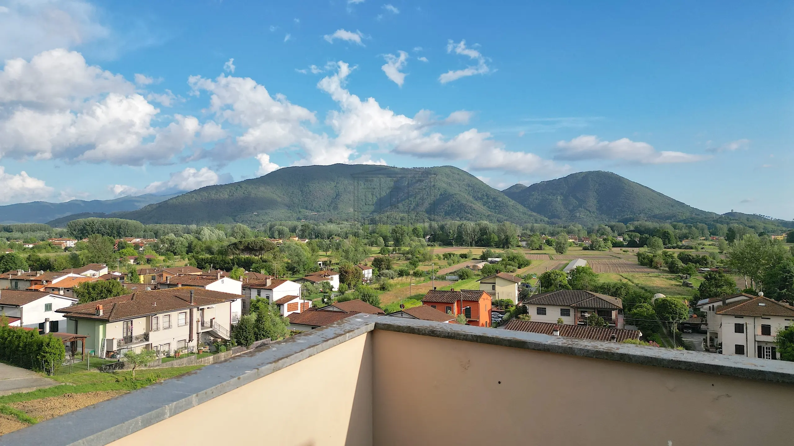 Immagine per Villa trifamiliare in vendita a Lucca traversa I Via Vecchia Della Chiesa 26