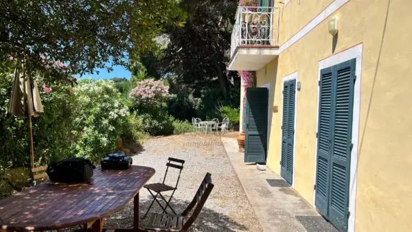 Casale via Località Monte 4, Porto Azzurro