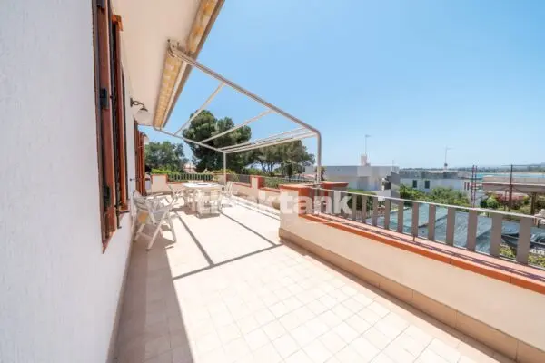 Villa via Delle Costellazioni 2, Siracusa