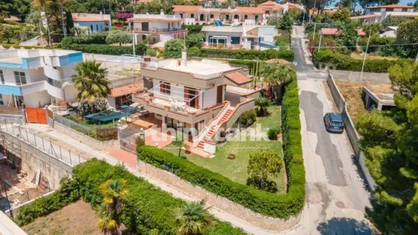 Villa via Delle Costellazioni 2, Siracusa