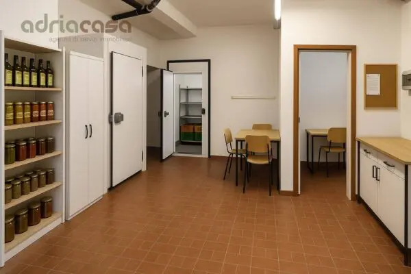 Locale Commerciale via Petrarca, Riccione