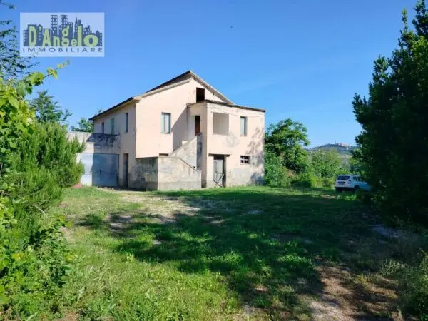 Azienda Agricola strada Provinciale 73, Castignano
