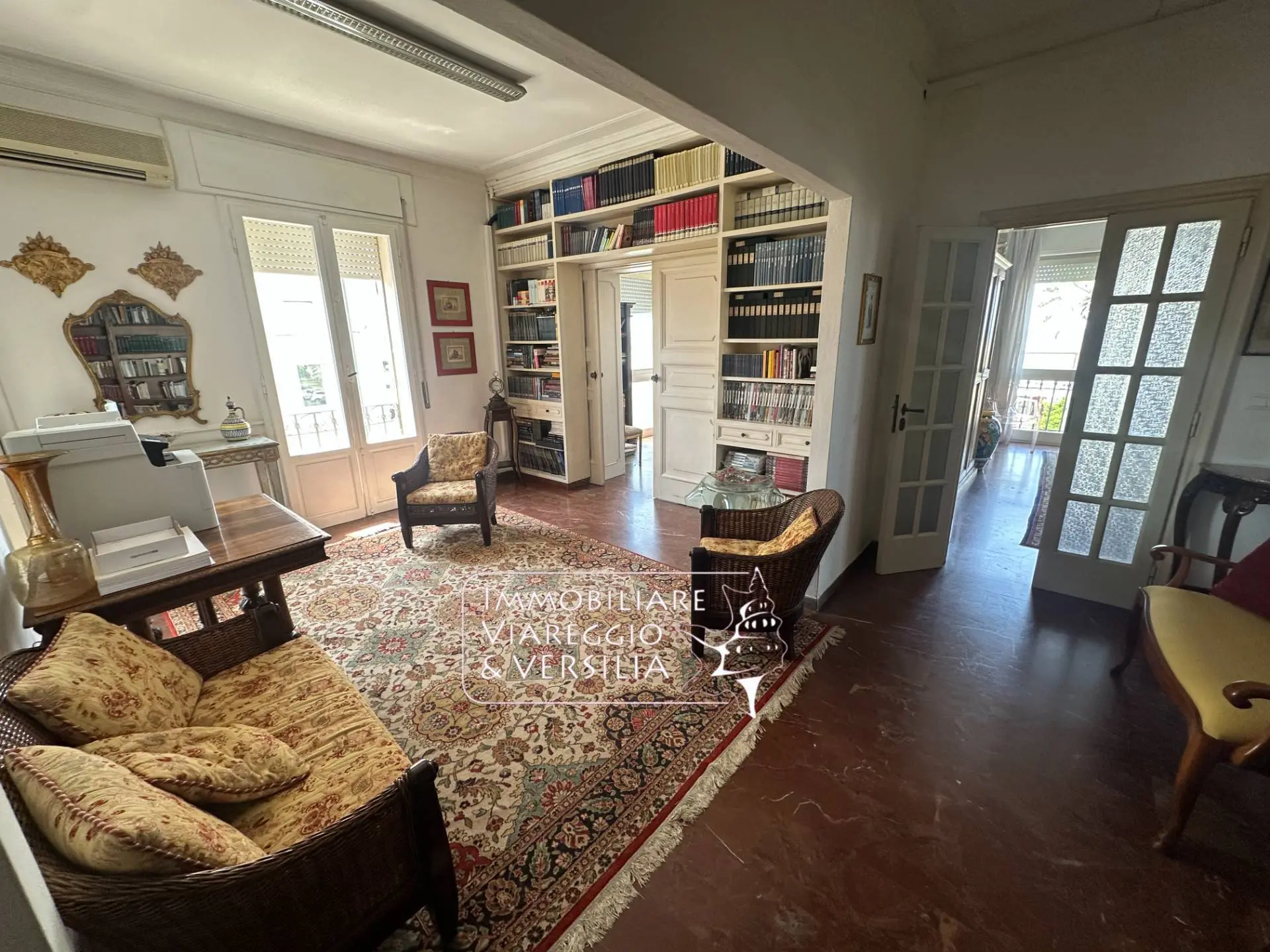 Immagine per Appartamento in vendita a Viareggio viale Carducci 30