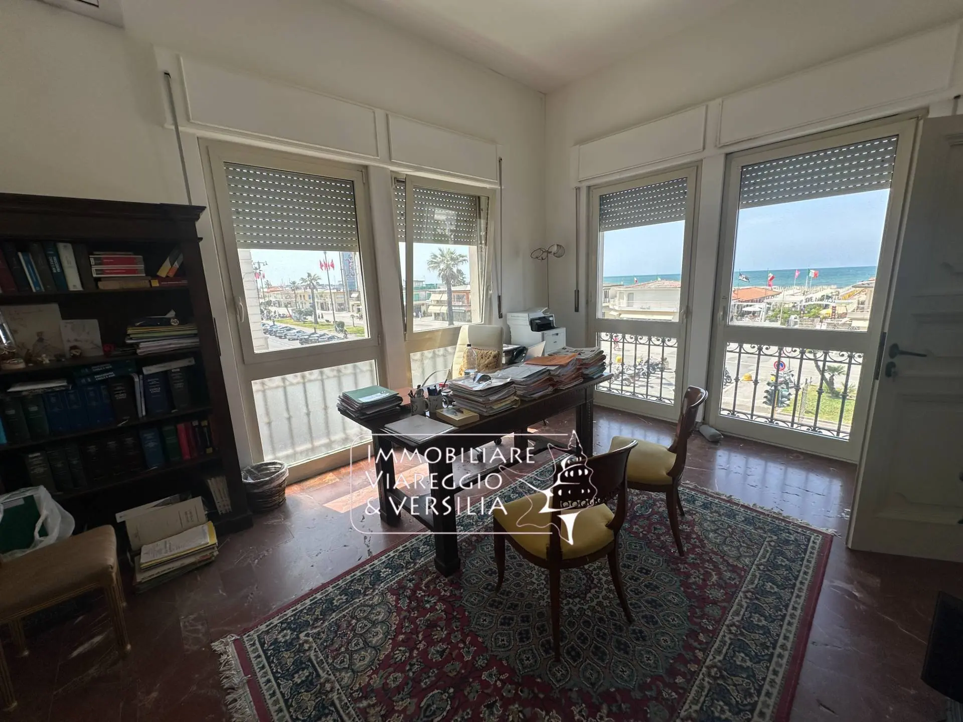 Immagine per Appartamento in vendita a Viareggio viale Carducci 30