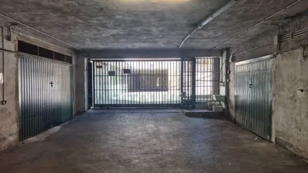 Box / Posto Auto via, Casagiove