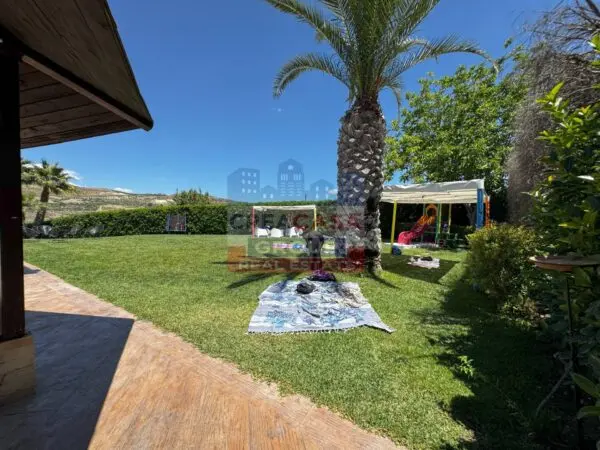 Villa via Sp 172, Riesi