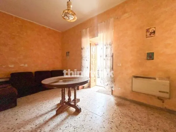 Villa via Erbitea, Villarosa