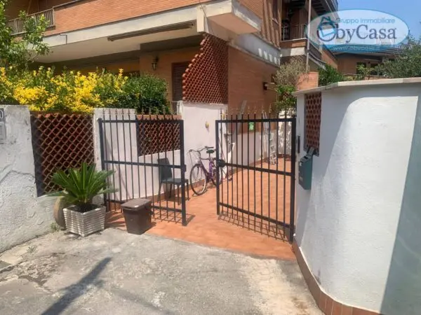 Villa viale Delle Viole 8, Anzio