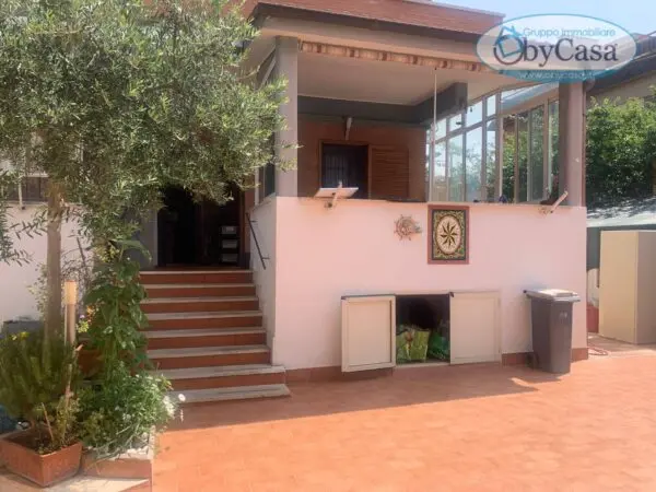 Villa viale Delle Viole 8, Anzio