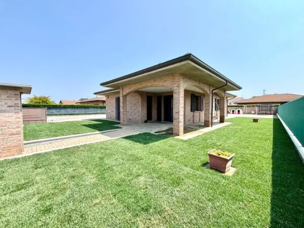 Villa via, Alessandria