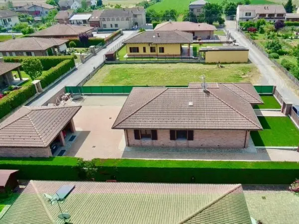 Villa via, Alessandria