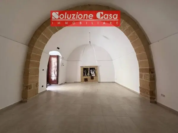 Casa Indipendente via Giovanni Da Procida 18, Canosa Di Puglia