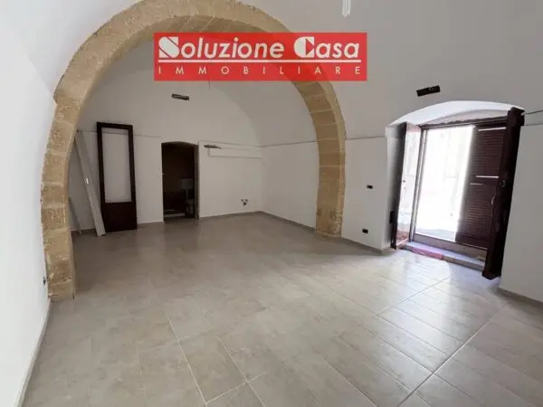Casa Indipendente via Giovanni Da Procida 18, Canosa Di Puglia