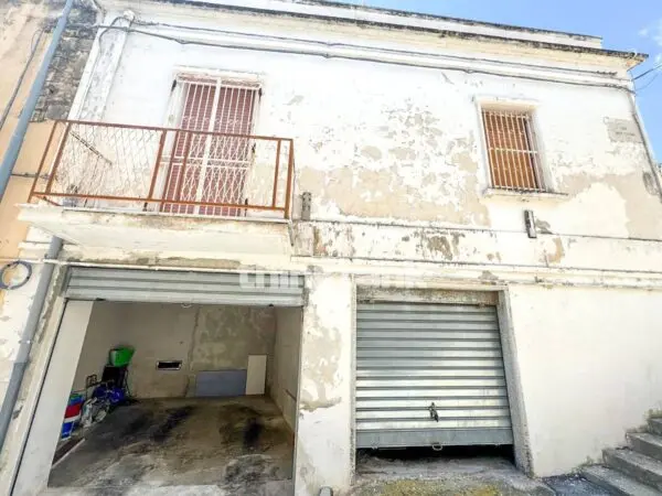 Casa Indipendente via Milano, Noto