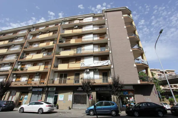 Appartamento piazza Benaventura Zumbini, Cosenza